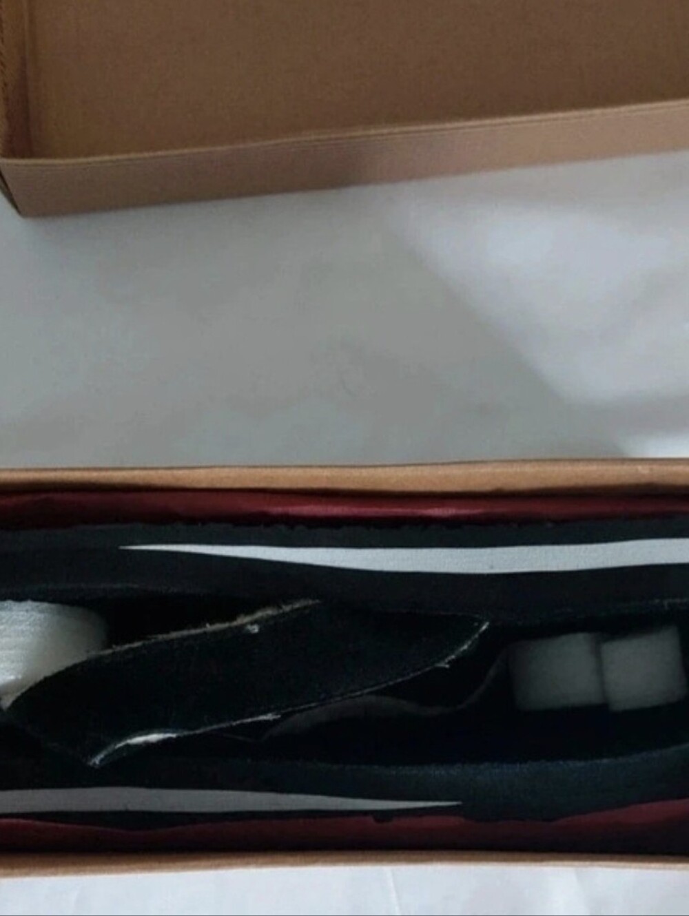 UGG Ladies Black Suede Shearling Thong Sandals - Picture 7 of 7